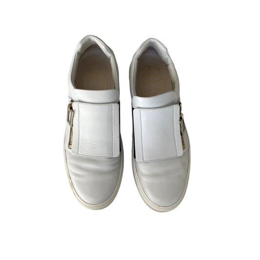 White Sneakers - 8