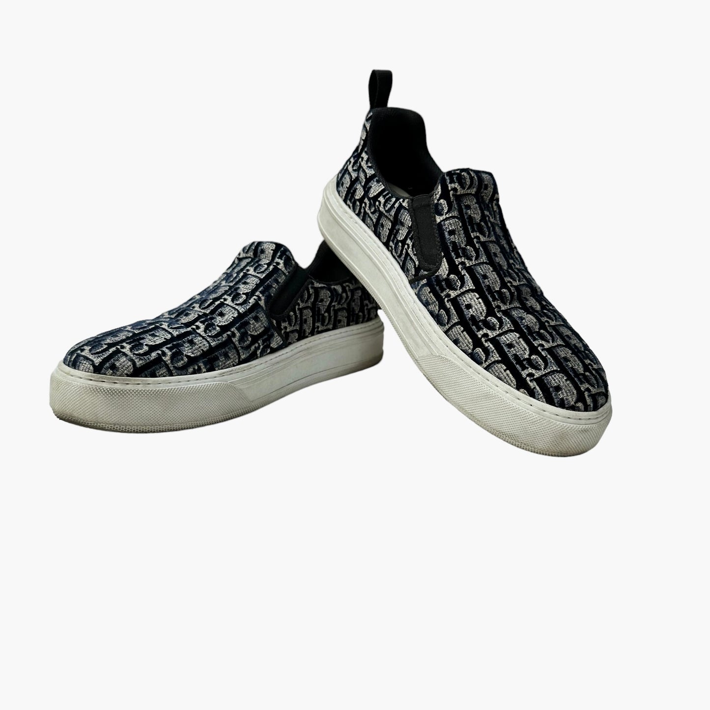 Logo Velvet Sneakers - 10