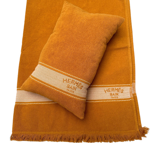 Yacht Towel & Cushion Set