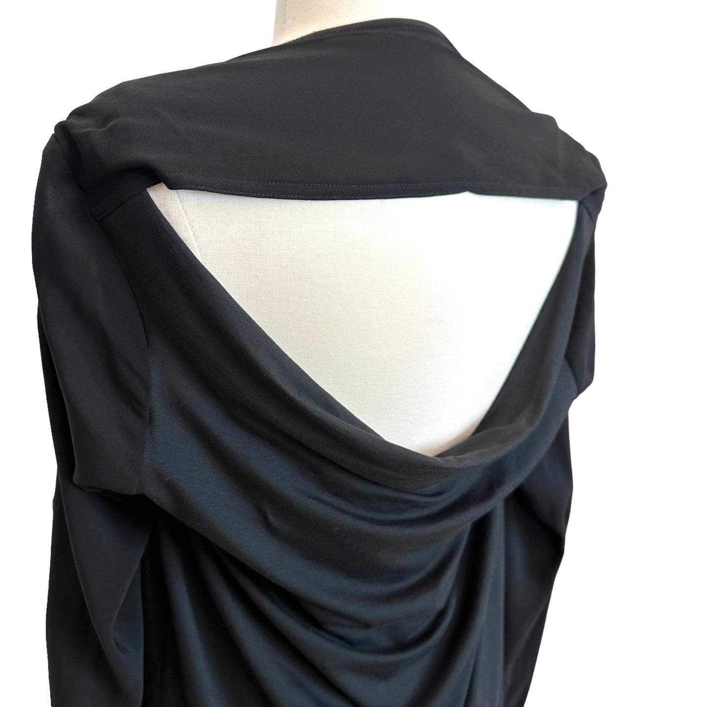 Black Cutout Top - L