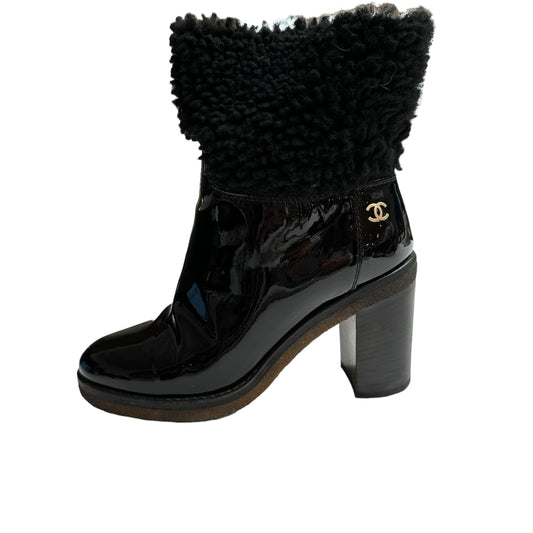Black Patent Leather & Shearling Boots - 7
