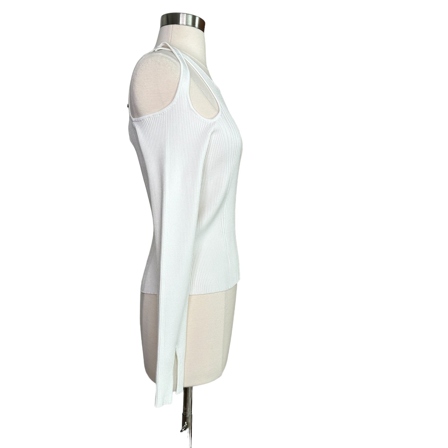 White Cutout Shoulders Top - L