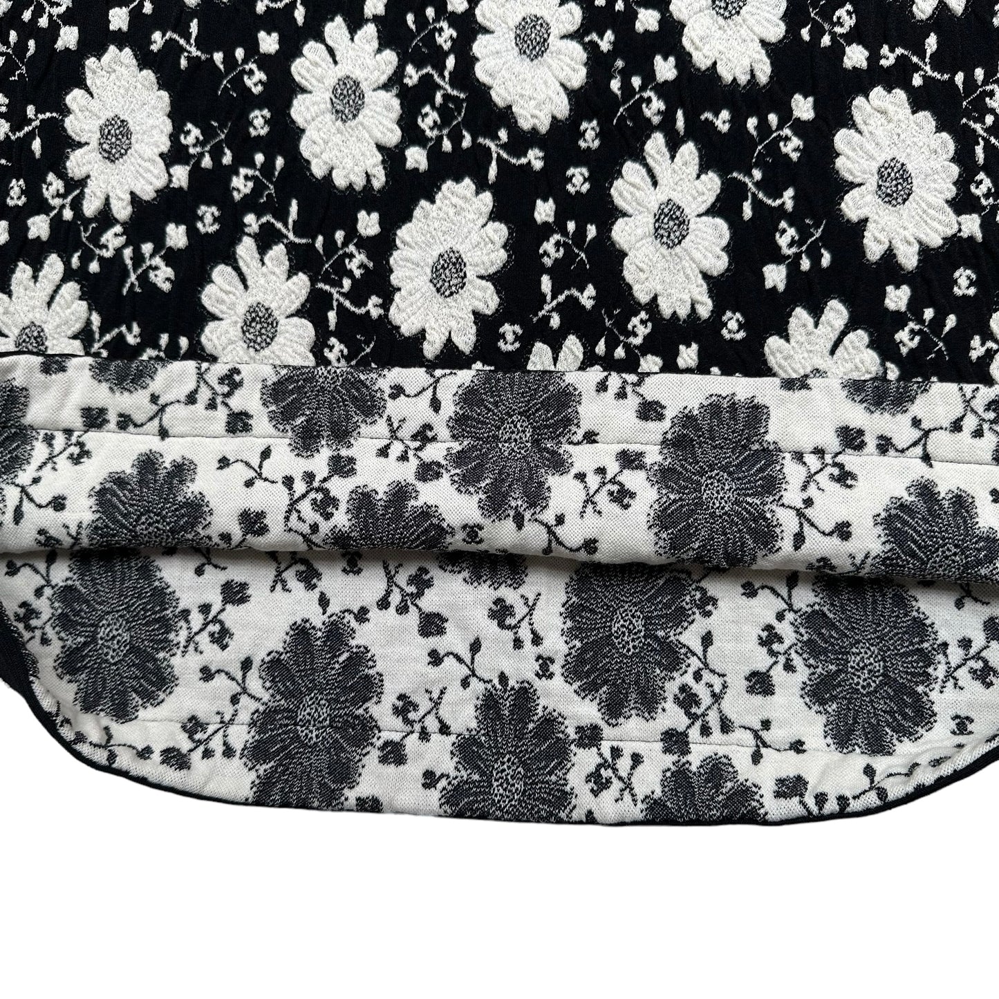 Black & White Floral Dress w/Logo - L