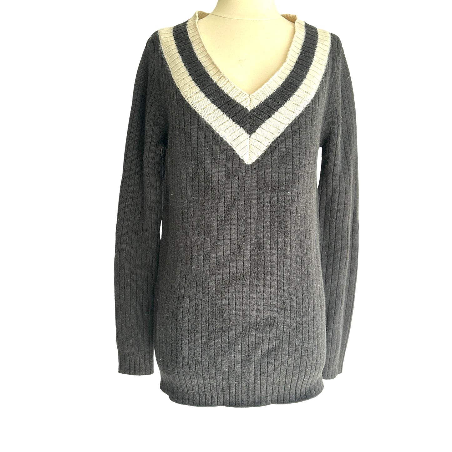 Black & White Sweater - S