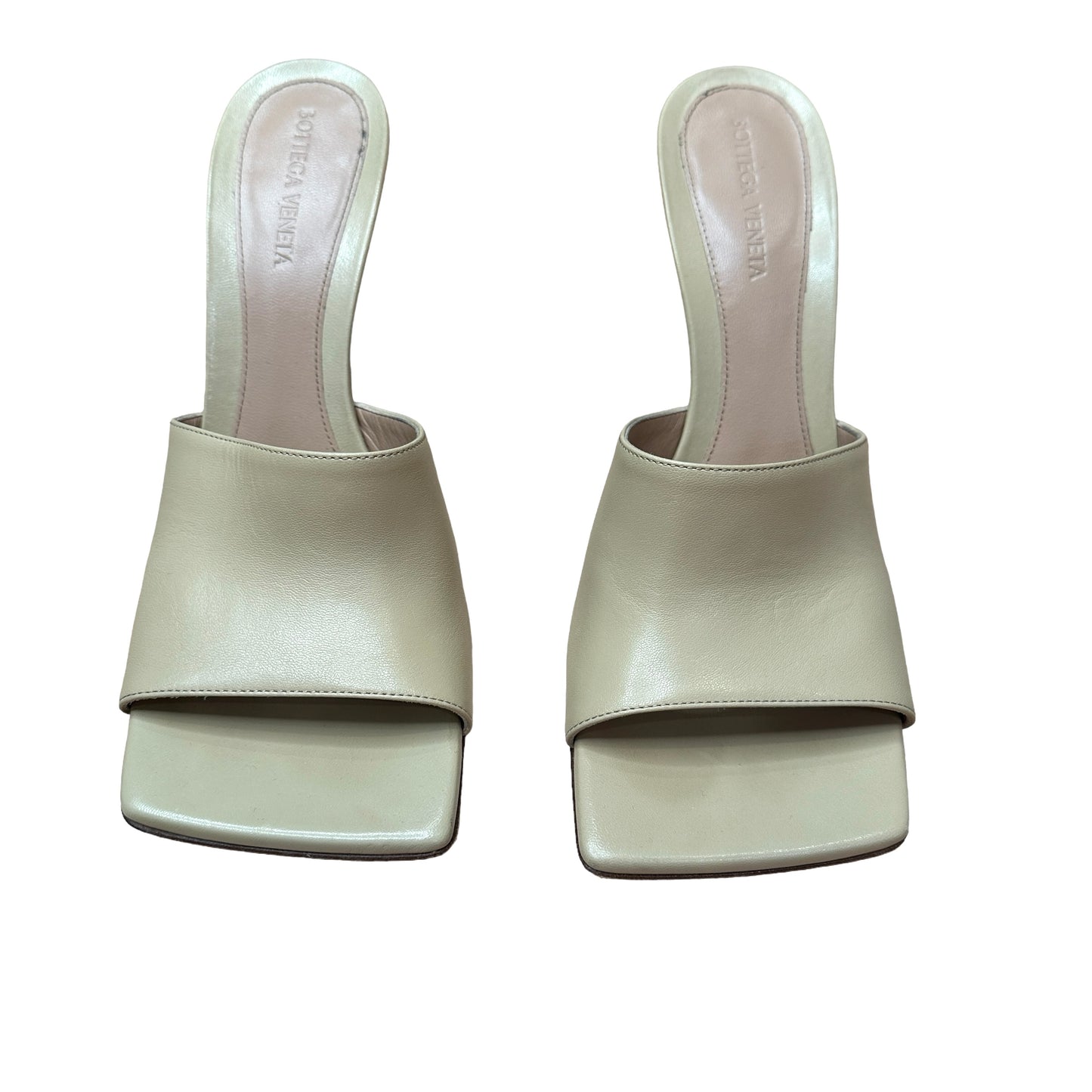 Cream Heels - 9.5