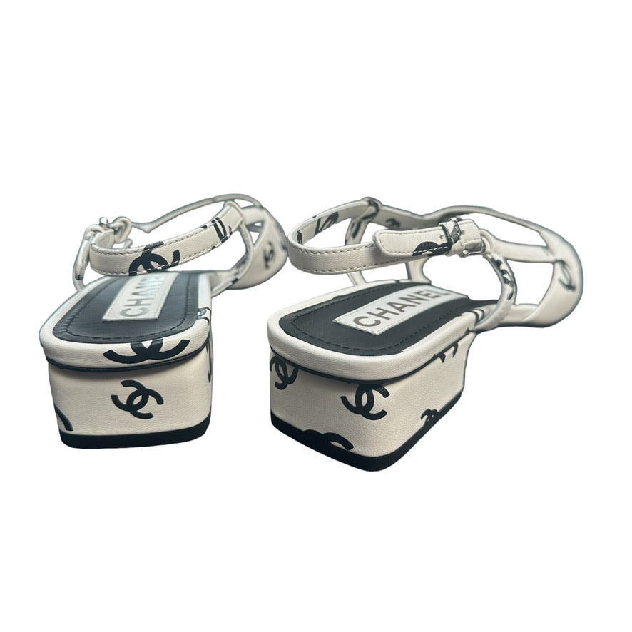 Logo Leather Sandals - 8