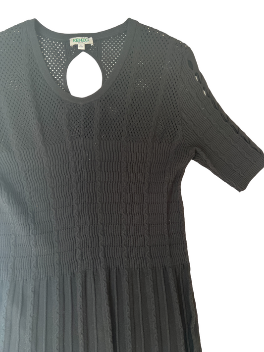 Black Dress - M
