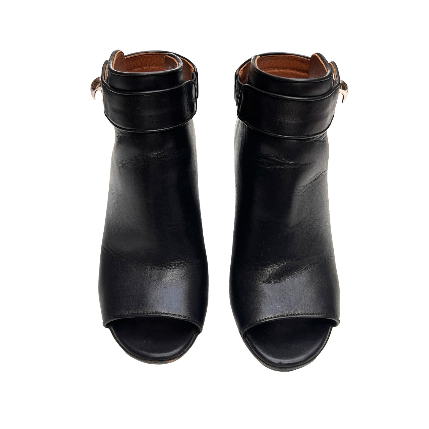 Black Shark Tooth Booties - 6.5